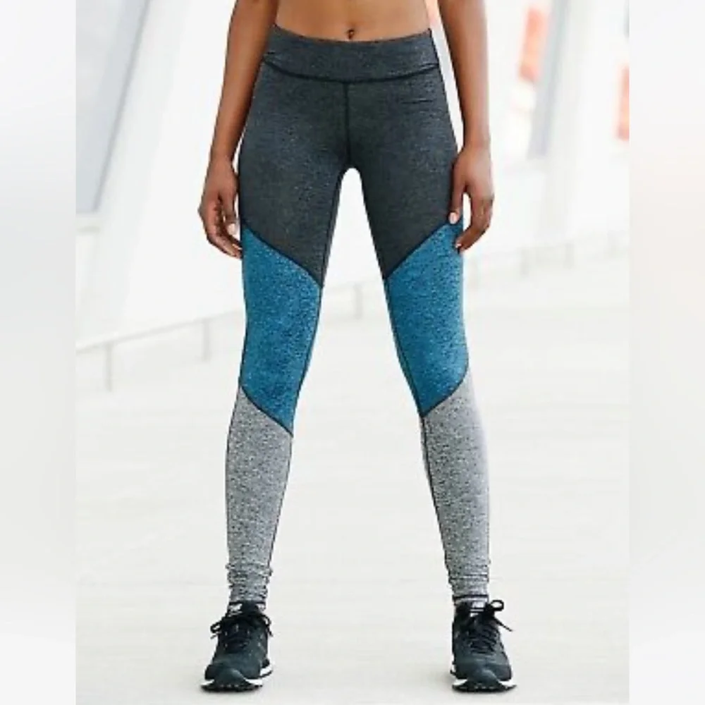 FREE‎ PEOPLE Movement 'Intuition' Leggings Blue Gray Color Blocked